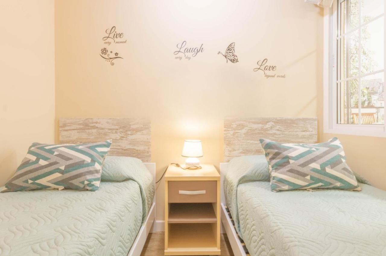 Apartamento JUANI Centro Parking y Wifi gratis Cordova Esterno foto