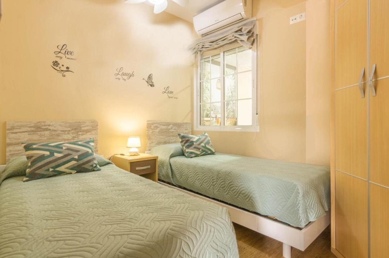 Apartamento JUANI Centro Parking y Wifi gratis Cordova Esterno foto